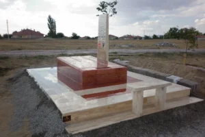 altinel-mermer-granit-ozel-tasarim-mezar-modelleri-7